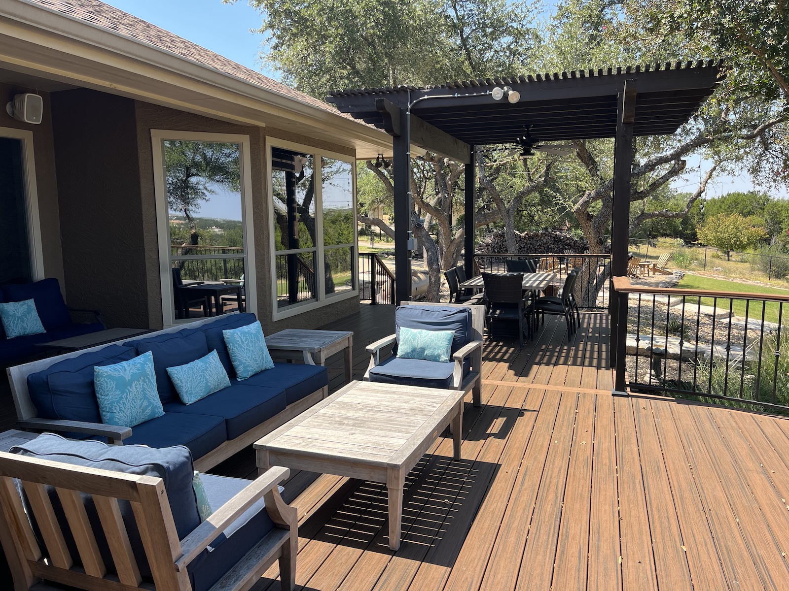 Large back deck with pergola